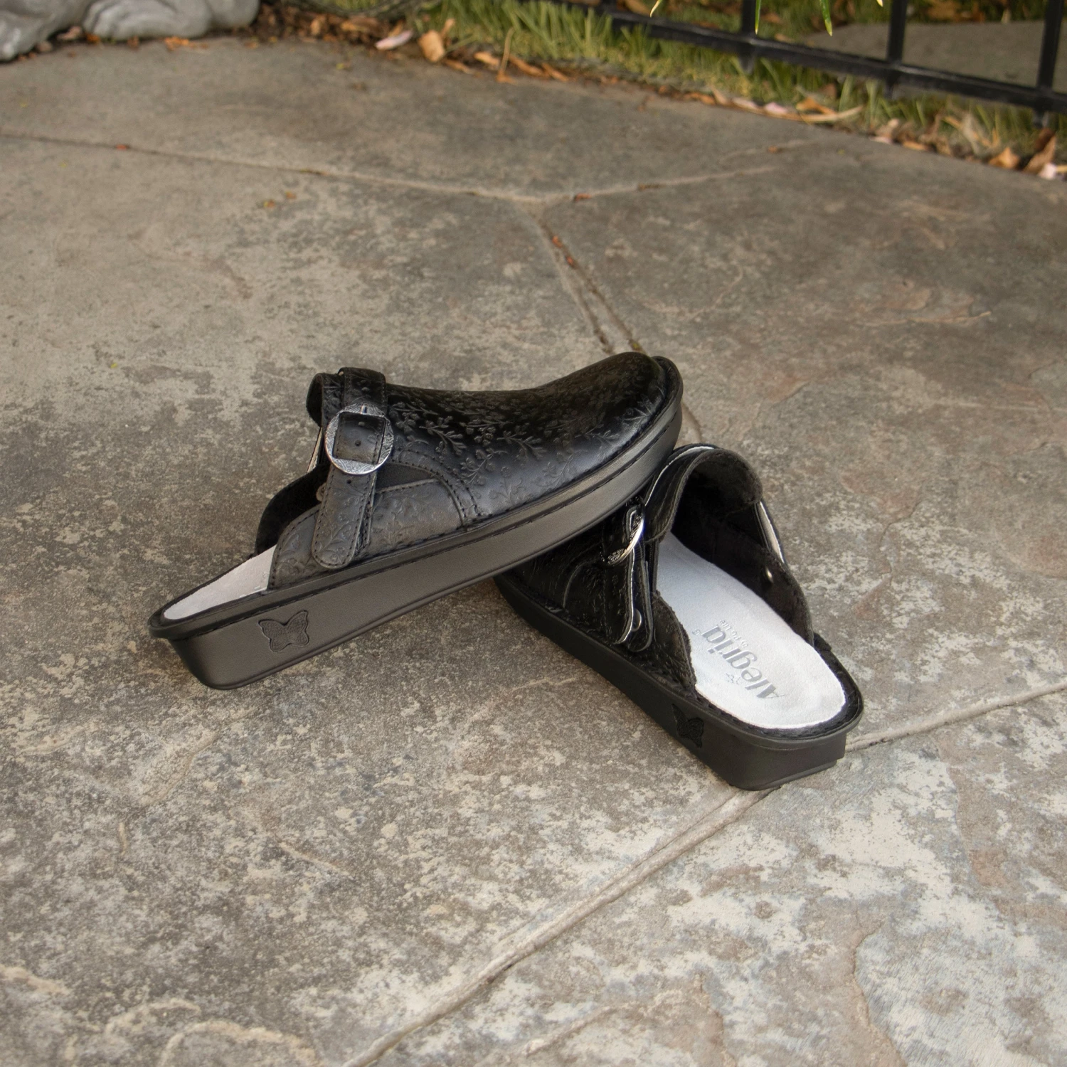 Shoes Bryn Dearest Clog 2 Shoes Bryn Dearest Clog - Image 2