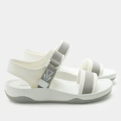 Crea8tion Dove Sandal 9 Crea8tion Dove Sandal -ALEGRIA SHOES SALE CR8 6187 S2 7abe479d 51b7 4e83 a020 64b240f8f224