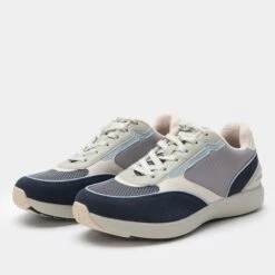Embyr Retro Blue Shoe
