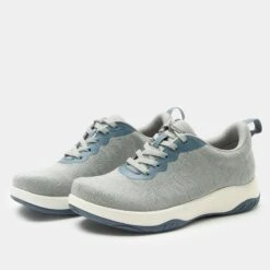 In8 Muted Grey Shoe