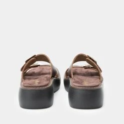 Iza Chocolate Sandal 8 Iza Chocolate Sandal -ALEGRIA SHOES SALE IZA 6340 S3 4d0475bc f45d 471e a994 76b2e3b0b23e