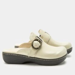 Shoes Osmosis Gold Cream Shoe -ALEGRIA SHOES SALE OSM 6348 S2