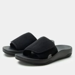 Ova8tion Raven Sandal