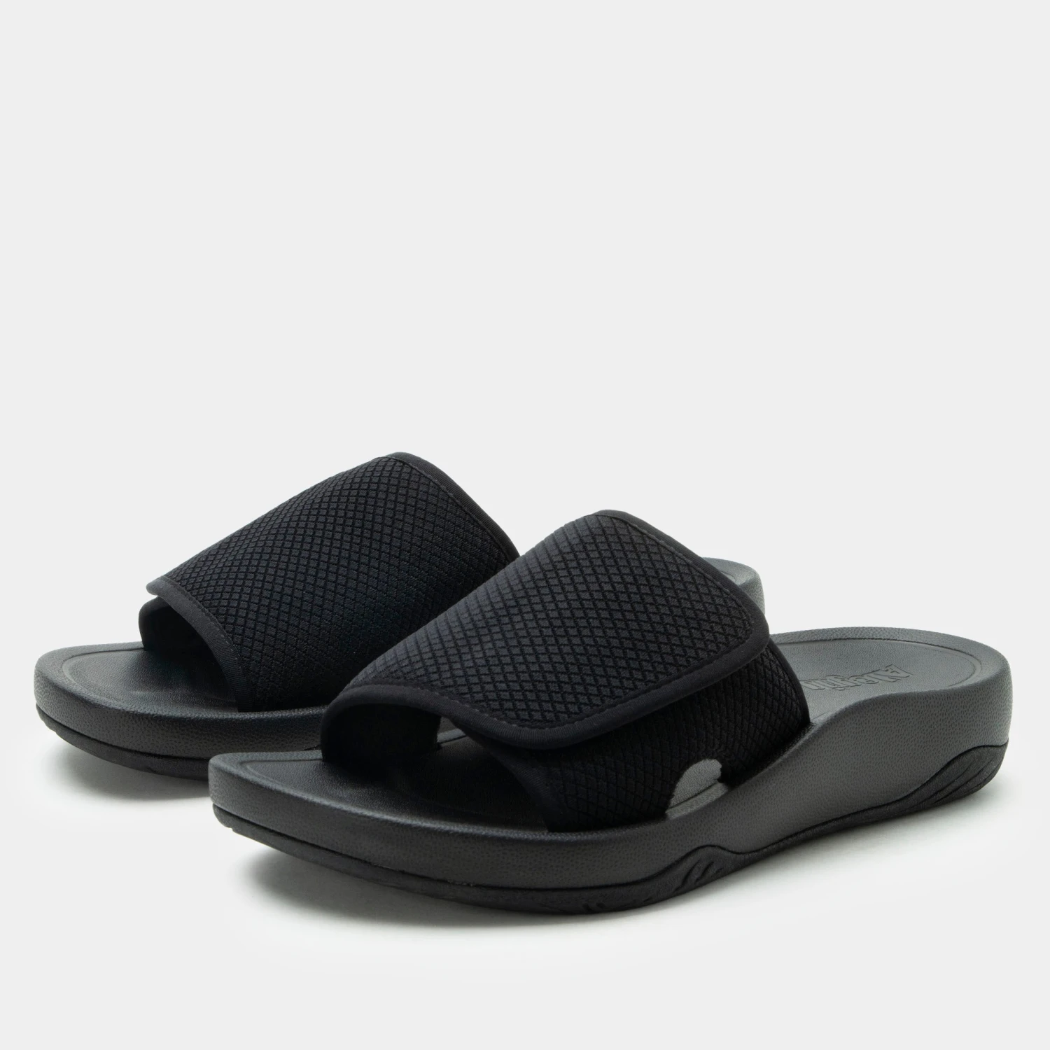 Ova8tion Raven Sandal 1 Ova8tion Raven Sandal