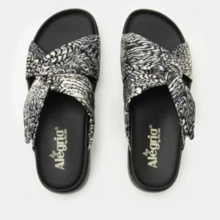Rylie Birds Of A Feather Sandal -ALEGRIA SHOES SALE RYE 6440 S4 e9b8c74d c60d 4583 a49d 67c9c02b3c07